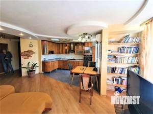 4-к квартира, вторичка, 107м2, 6/7 этаж