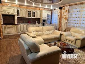 3-к квартира, вторичка, 103м2, 7/17 этаж