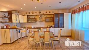 3-к квартира, вторичка, 117м2, 11/17 этаж