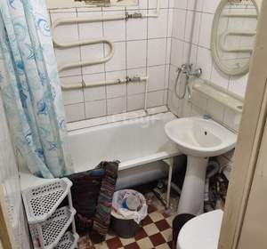 2-к квартира, вторичка, 42м2, 4/4 этаж