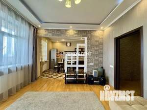 3-к квартира, вторичка, 106м2, 11/19 этаж