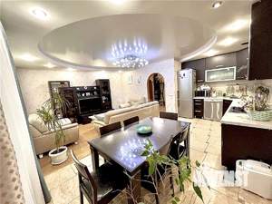 4-к квартира, вторичка, 75м2, 1/5 этаж