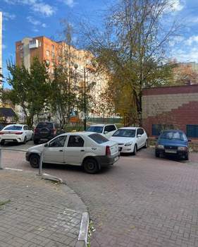 2-к квартира, вторичка, 46м2, 1/9 этаж