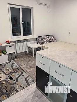 2-к квартира, вторичка, 61м2, 1/3 этаж