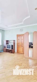 2-к квартира, вторичка, 56м2, 8/9 этаж