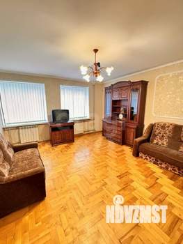 4-к квартира, вторичка, 110м2, 1/10 этаж