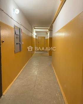 3-к квартира, вторичка, 107м2, 1/10 этаж