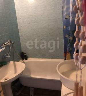 4-к квартира, вторичка, 74м2, 9/9 этаж