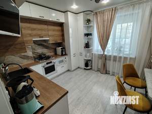 3-к квартира, вторичка, 88м2, 1/9 этаж