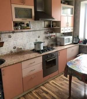 4-к квартира, вторичка, 74м2, 9/9 этаж