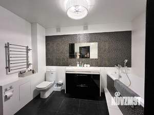 3-к квартира, вторичка, 93м2, 8/14 этаж