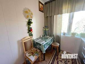 4-к квартира, вторичка, 61м2, 5/5 этаж