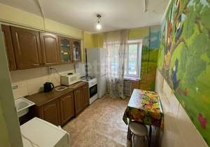 4-к квартира, вторичка, 76м2, 1/9 этаж