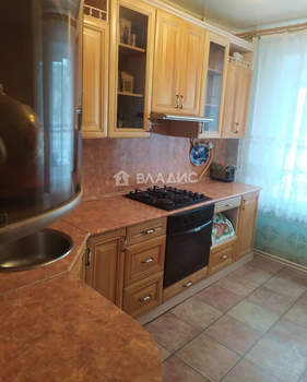 4-к квартира, вторичка, 75м2, 1/9 этаж