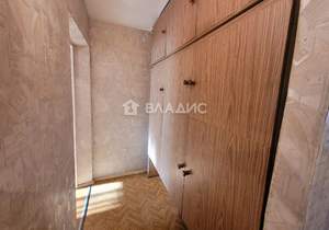 2-к квартира, вторичка, 42м2, 2/5 этаж