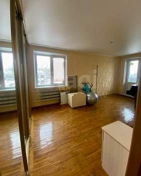 3-к квартира, вторичка, 61м2, 5/5 этаж