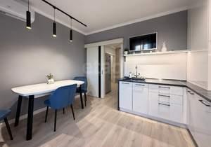 3-к квартира, вторичка, 100м2, 6/9 этаж