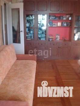 3-к квартира, вторичка, 61м2, 6/9 этаж