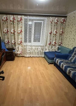 2-к квартира, вторичка, 50м2, 5/5 этаж