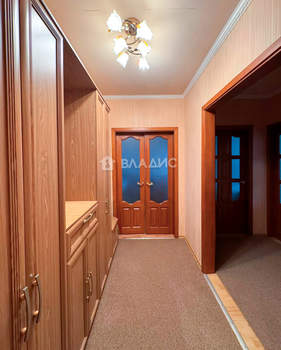 3-к квартира, вторичка, 71м2, 8/10 этаж