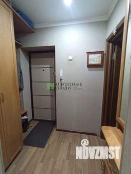 2-к квартира, вторичка, 39м2, 1/4 этаж