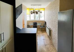 2-к квартира, вторичка, 77м2, 1/6 этаж