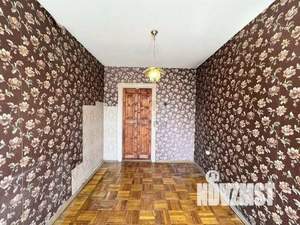 4-к квартира, вторичка, 62м2, 3/5 этаж