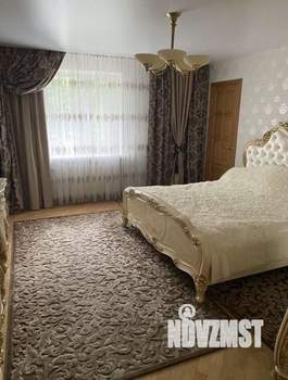 4-к квартира, вторичка, 119м2, 2/5 этаж