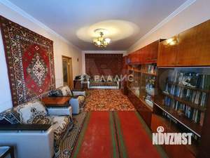 2-к квартира, вторичка, 58м2, 1/1 этаж