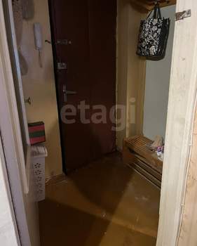 2-к квартира, вторичка, 41м2, 1/4 этаж